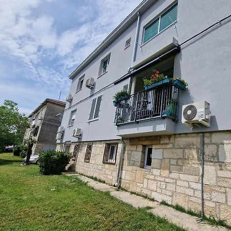 Apartman Dana M